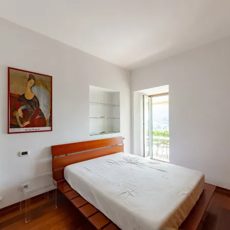 Joivy Inviting Flat with Garden and Sea View in Rapallo