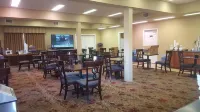 Sunday House Inn and Suites - breakfast
