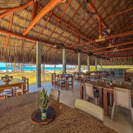 Huku Beach Hostel Palomino