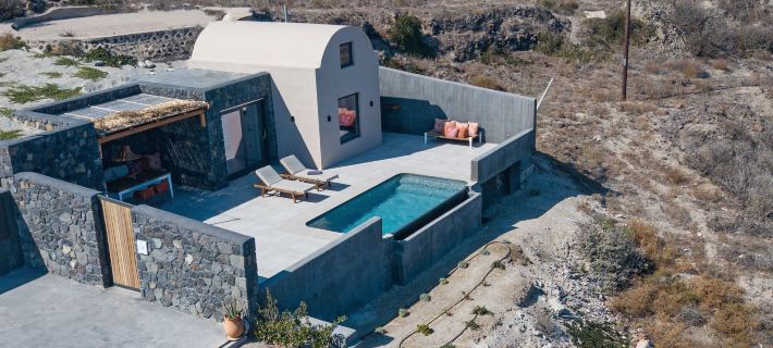 Lithi Luxury Retreat Hotels in Santorini