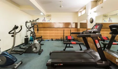 Perch Service Apartments - Sector 40 Отели рядом с достопримечательностью «Университет Гургаон»