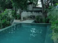 Escentrike Hostal Các khách sạn ở Merida