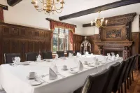 Cwrt Bleddyn Hotel Hotels in Pontymoile