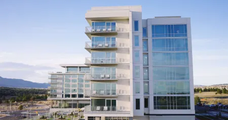 Hotel Polaris Отели рядом с достопримечательностью «Парк Уотерфронт»