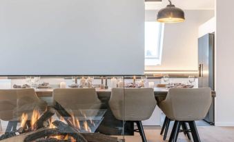 Huswell - Luxurious Apartment with Parking