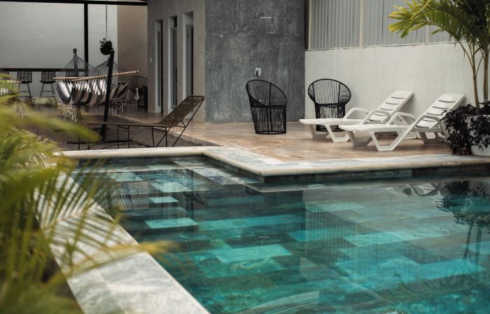 Nomad Living CR