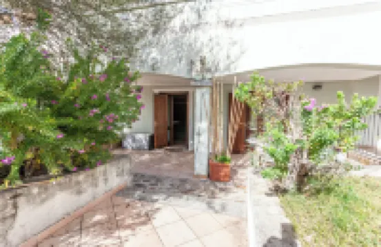 Sa Domo e Aurelia Hotels in 