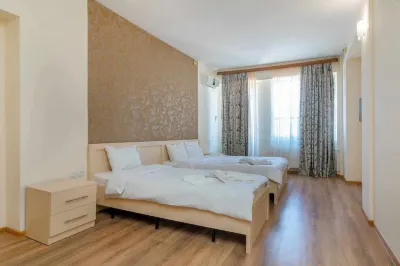 Hotel Victoria Hotels near იაკობ გოგებაშვილის ბაღი