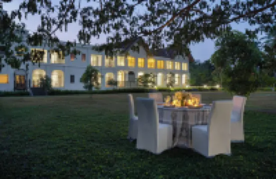 ザ レイク マナー