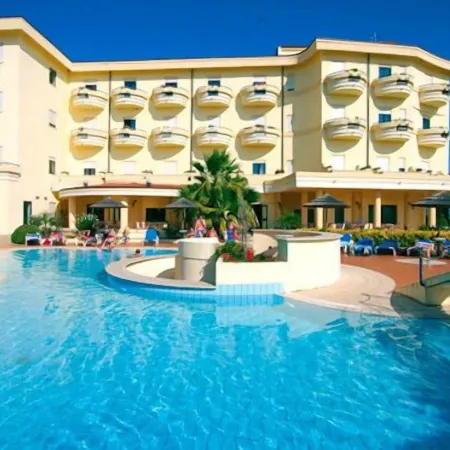 Sunshine Hotel & Spa