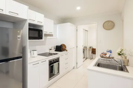 Smart Suites Self Check-in Apartments - 16 Freney Отели в г. Rocklea