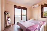 Villa Armonia - Beachfront Majestic Retreat