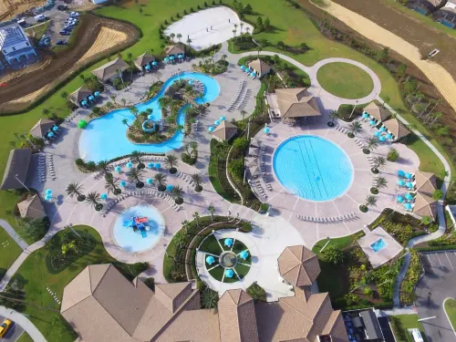 3BR up to 8 People at Champions Gate