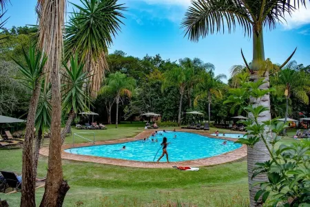 Legend Safaris - Kruger Park Lodge Отели в г. Хейзивью