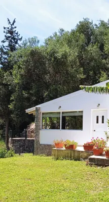 InnJoy Space Hotels in Parelia