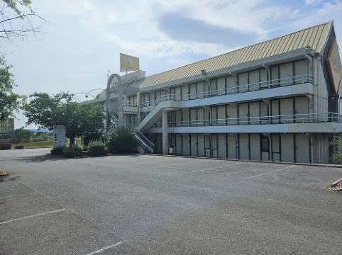 聖·維克多蒙呂普瑞米爾經典等飯店 外觀 Photos