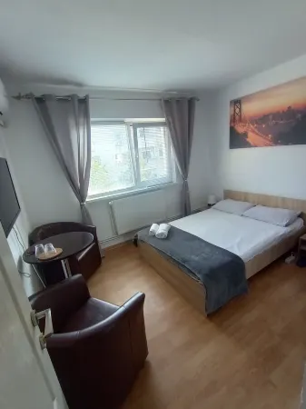 Hostel Florentin Отели в г. Ефоріє-Норд
