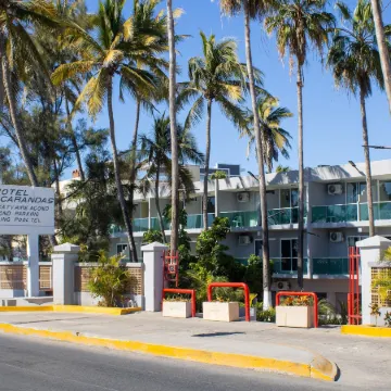 Hotel Las Jacarandas