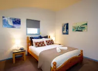 Pierview Apartments - Parvekkeita
