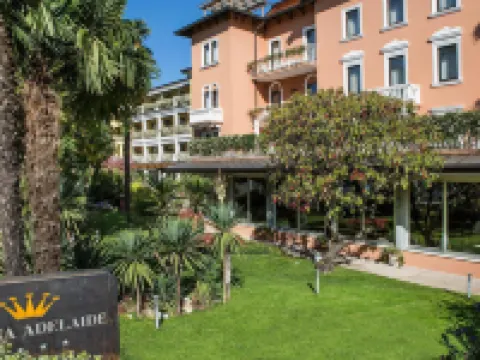 ホテル レジーナ アデレード ガルダのホテル
