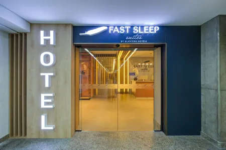 Fast Sleep Suites by Slaviero Hotéis Отели рядом с достопримечательностью «Terminal M of Guarulhos International Airport»