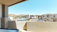 Luxurious Hot Tub Haven - Rooftop Fire Pit, Mountain Views Hotels in Washington