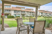 Cozy Patio and Resort Amenities - Charming Island Getaway Hotels in Beaufort County