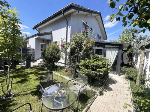 Villagrey Residence Tunari - Homestays