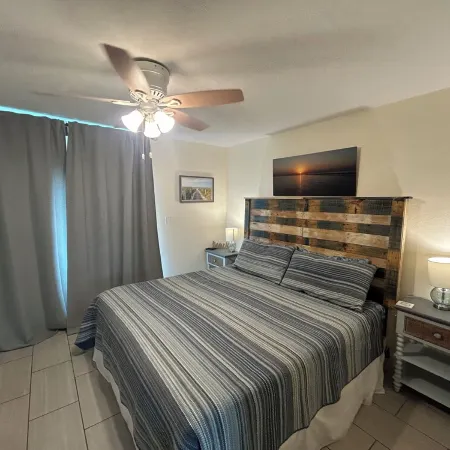 Sombrero Beach Tropical Getaway in the Heart of Marathon