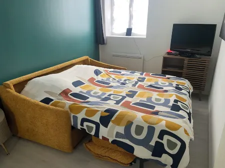 Nice, quiet studio Отели в г. Labuissiere