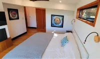 New 3Br/3Bath Ocean Views 2-Min Walk to Bluff Trail Close to Town