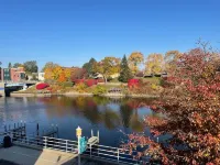 Manistee Inn & Marina