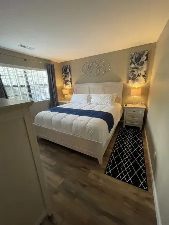 2-bedroom condo in fabulous Branson NEWLY REMODELED Отели рядом с достопримечательностью «TITANIC Museum Attraction»