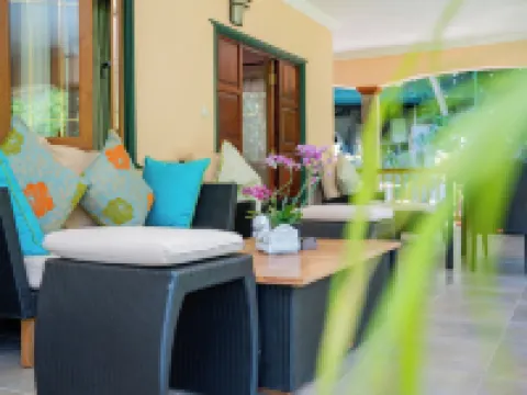 Pension Michel Villa Roche Bois โรงแรมในลาดิกิว