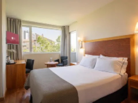 廣場德利西亞斯Exe酒店 薩拉戈薩省酒店