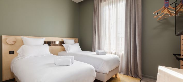Des Sept - Quartier Historique, 100 de la Loire - Encore Mieux Hotel a Orléans