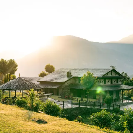Mountain Lodges of Nepal - Tomijong