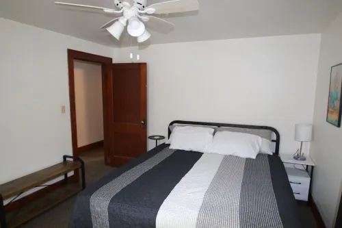 Charming 3-bedroom house with WiFi and AC in Athens