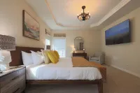 Serene Lake View Retreat + Fish Prep Lodge