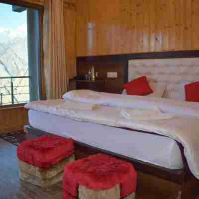 Pine Palace Homestay Rooms