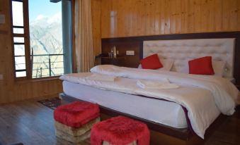 Pine Palace Homestay