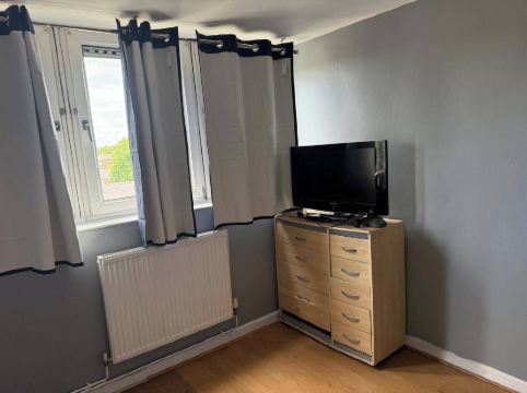 6 Guests - 3 Bedrooms - Close to London Center