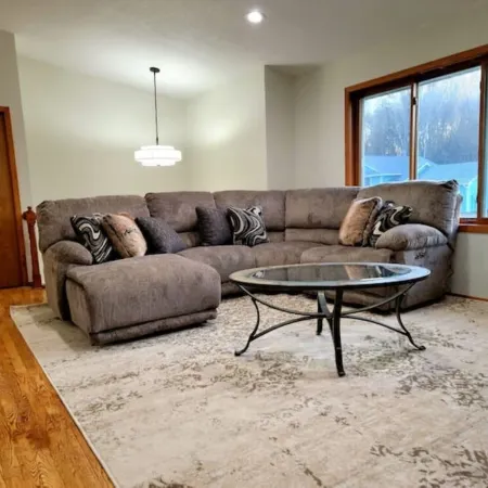 Clean, Comfy, digs close to all the attractions
