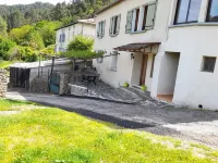 Ideal for a family of 5. Hotels in Saumane