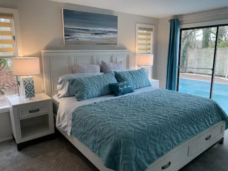 Cape Gem in New Seabury resort & near the beach.