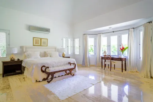 Casa de Campo, Beautiful Villa with Pool Next to Golf Course and Beach/Sleeps 8