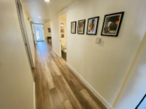 Historic Firehouse - Spacious, Private & Clean