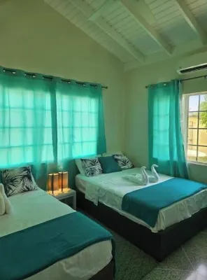 Sugarsands Villa Hotel di Bon Accord