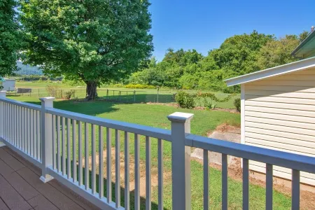 Charming Lakeview Retreat