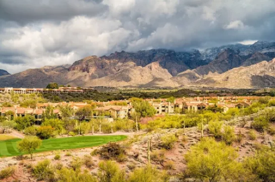 Peaceful Modern Condo+Stunning Views+Pool+Hot Tub Hotels in Catalina Foothills